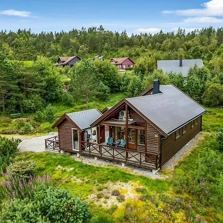 Ferienhaus With Jacuzzi And Stream In Krageland Kvinlog