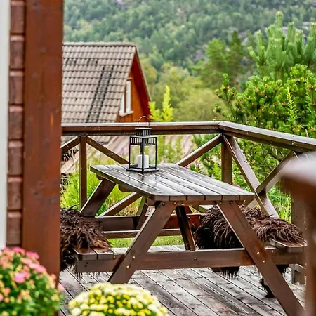 With Jacuzzi And Stream In Krageland * Kvinlog